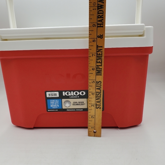 RED IGLOO  COOLER 9 QUARTS 8 LITERS 13 CANS 2020 Made In The USA - Picture 10 of 11